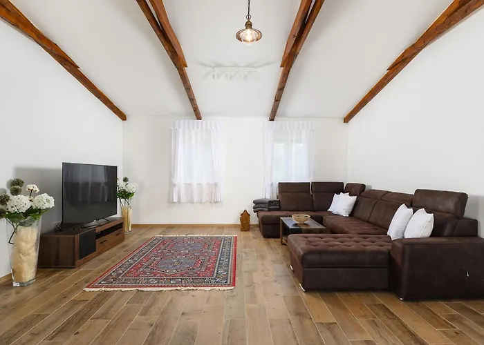 In Near Brijuni Islands Villa Porec