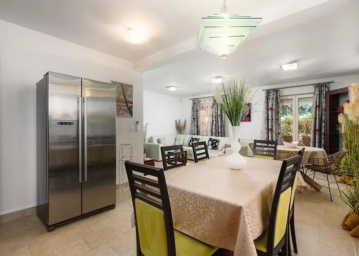 Villa In Near Brijuni Islands