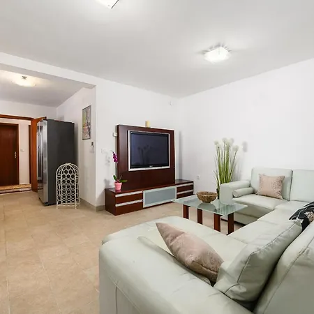 In Near Brijuni Islands Villa *