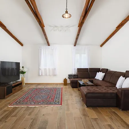 In Near Brijuni Islands Villa Porec