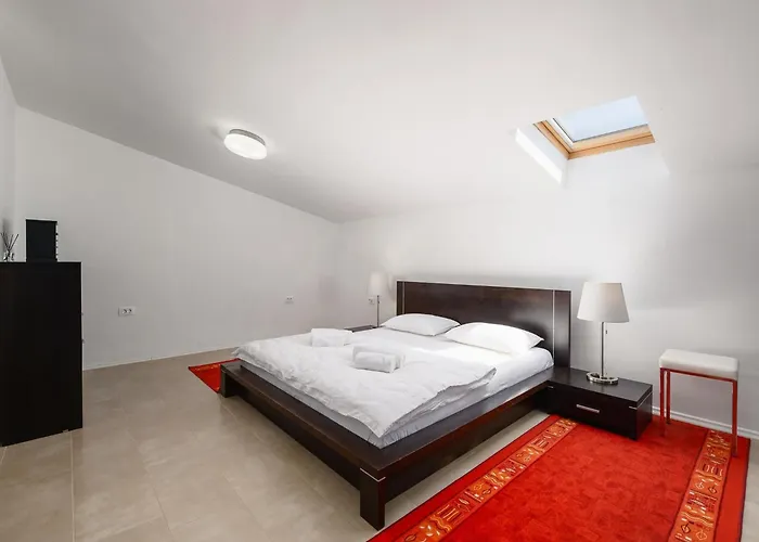 Villa In Near Brijuni Islands