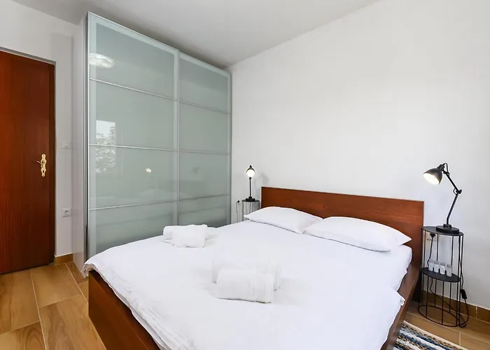 In Near Brijuni Islands Villa Poreč